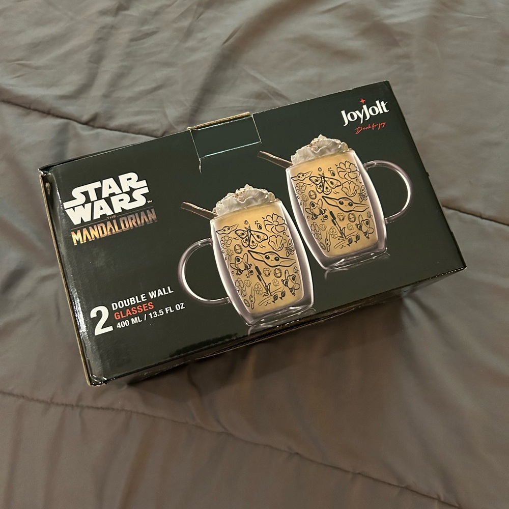 Star Wars Mandalorian JoyJolt double wall glasses